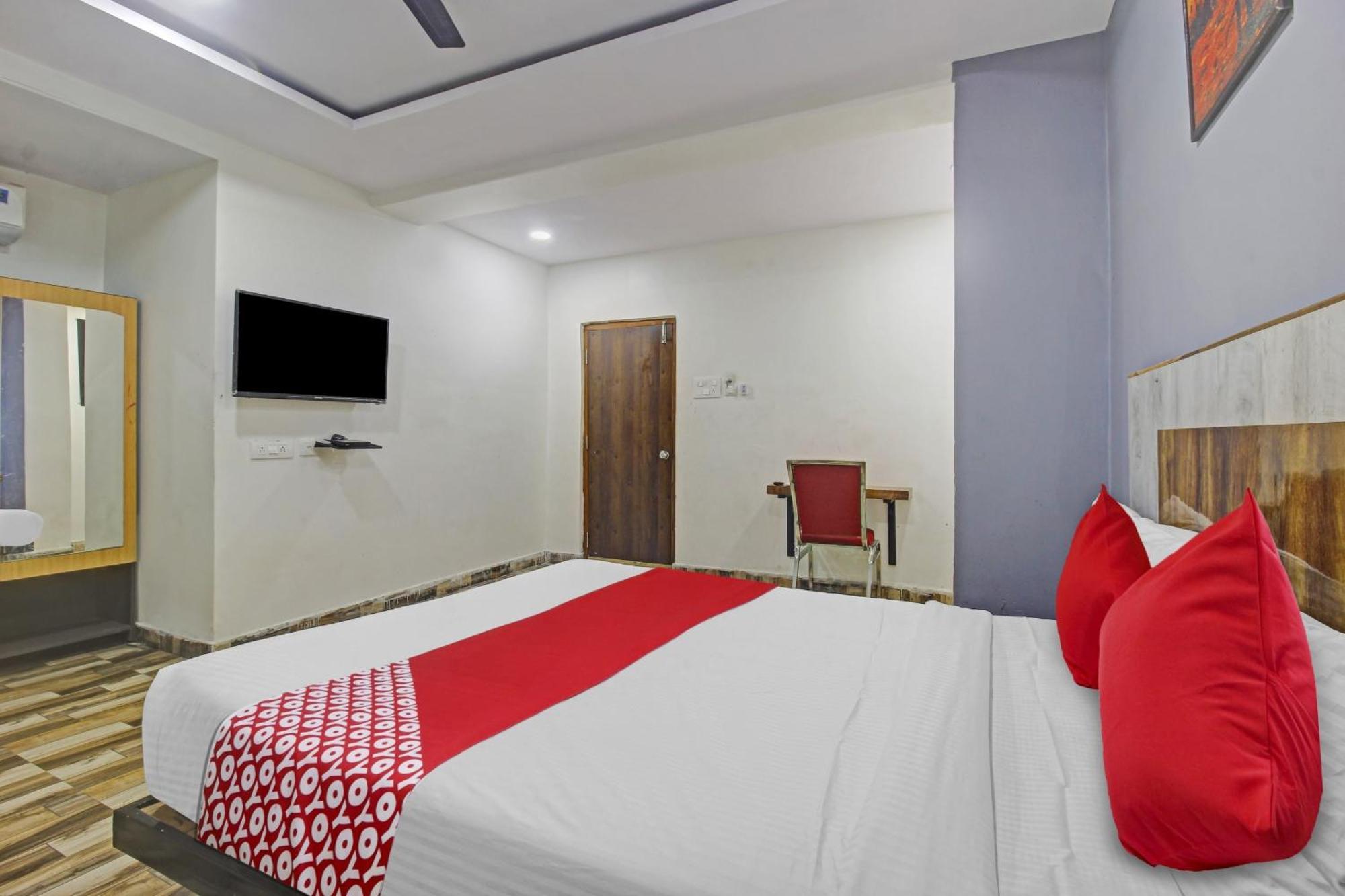 Super Hotel O Sri Sai Regency Hyderabad Exterior photo