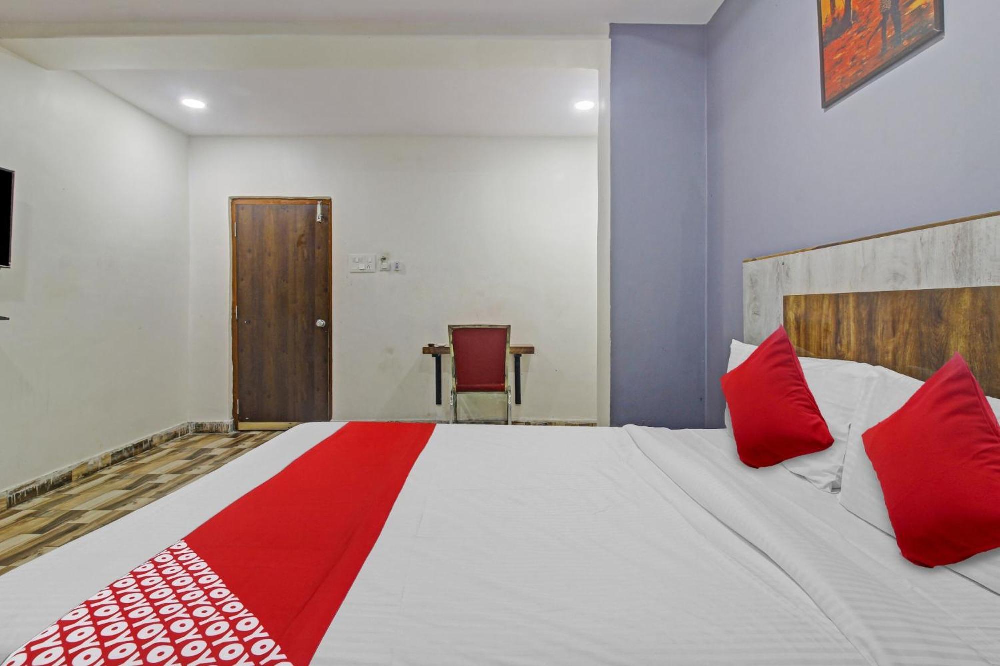 Super Hotel O Sri Sai Regency Hyderabad Exterior photo