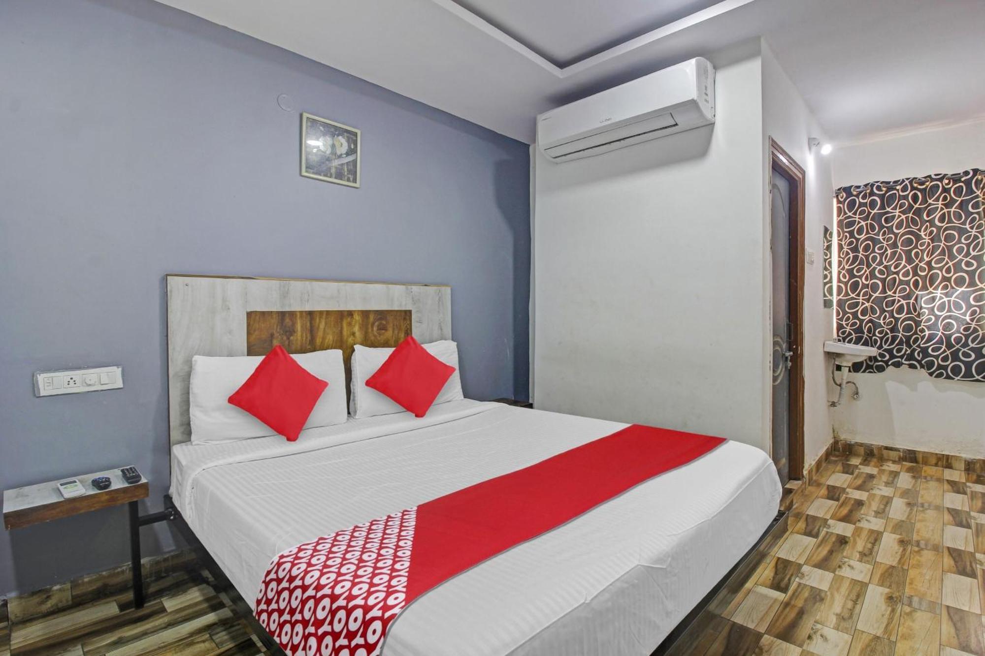 Super Hotel O Sri Sai Regency Hyderabad Exterior photo